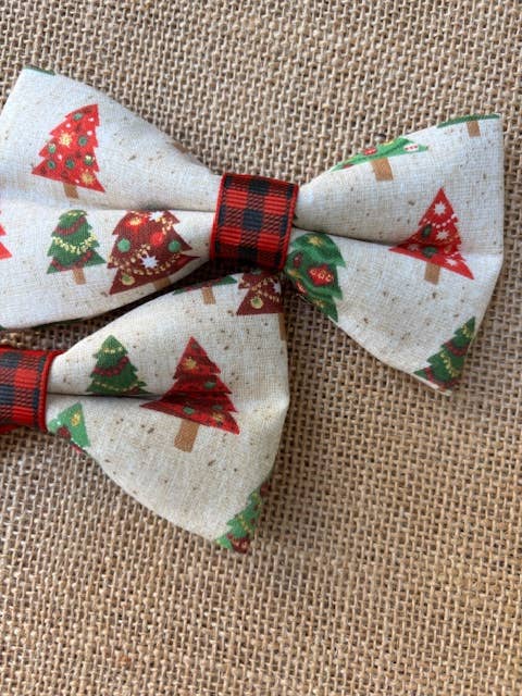 Christmas Trees Bowtie