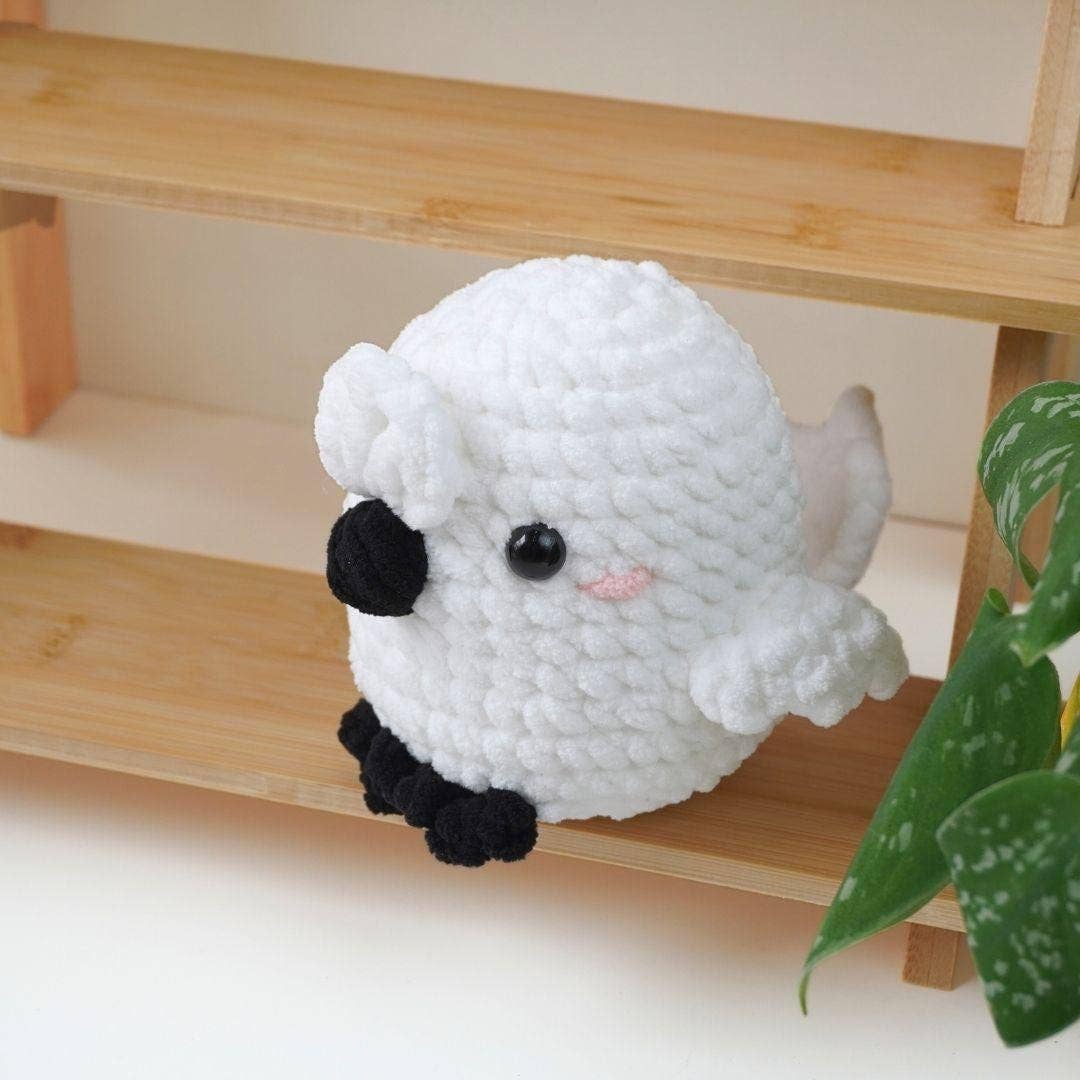 Crochet Colorful Birds, Amigurumi Chickens, Parrots, Duck...