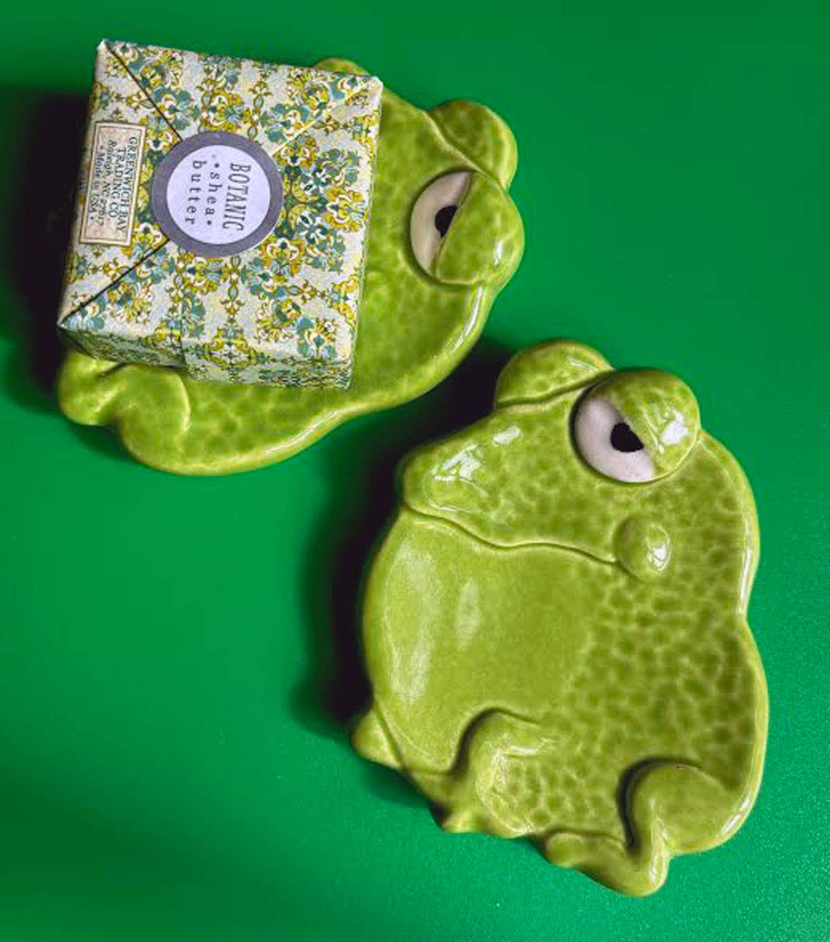 Ceramic Frog dish