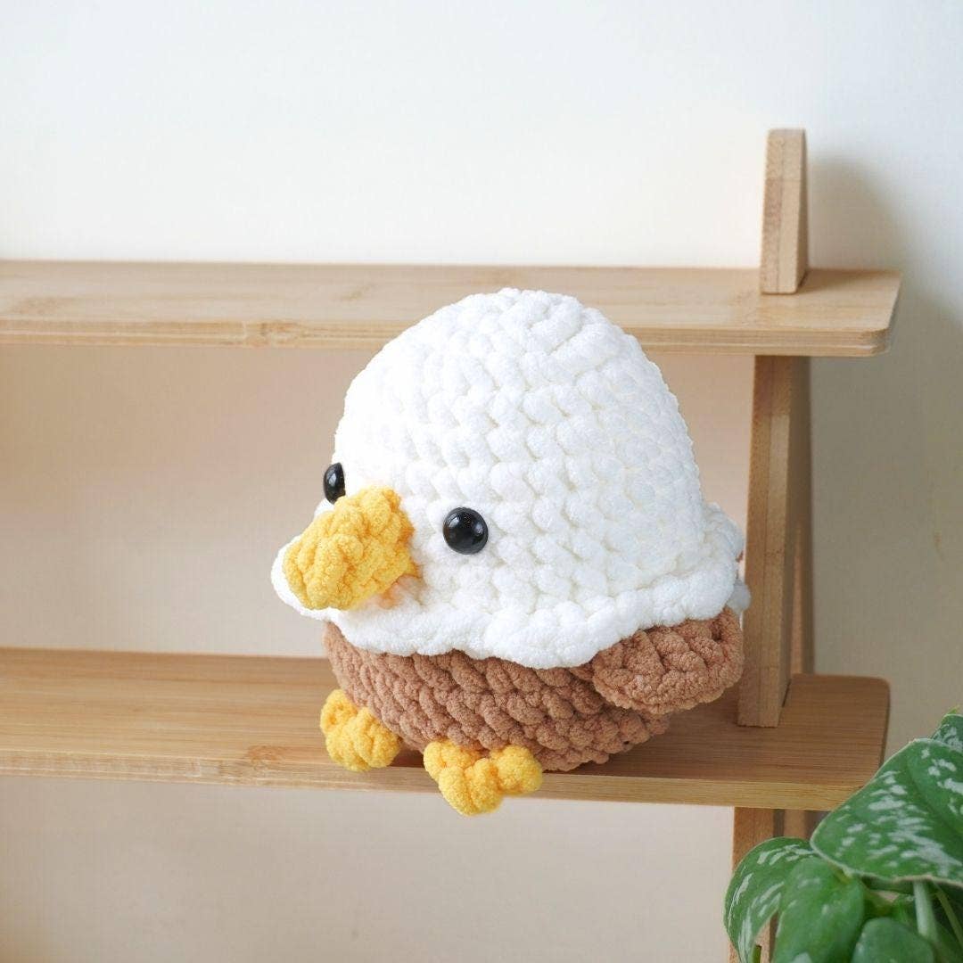 Crochet Colorful Birds, Amigurumi Chickens, Parrots, Duck...